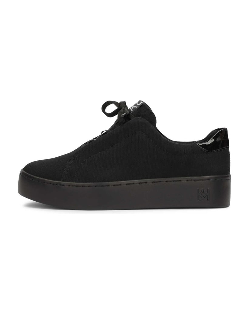 Kazar-Ladies’-black-sneakers-with-attractive-lacing-černá