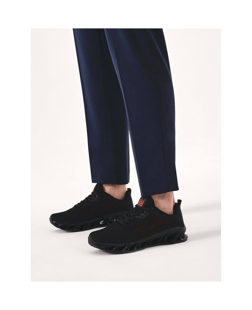 Kazar-Leichte-Herren-Sneaker-mit-origineller-S-schwarz