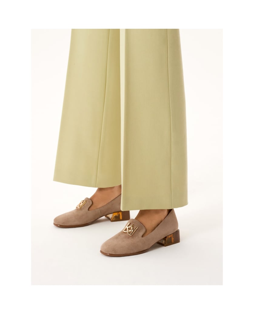 Kazar-Suede-shoes-with-an-embellished-heel-béžová