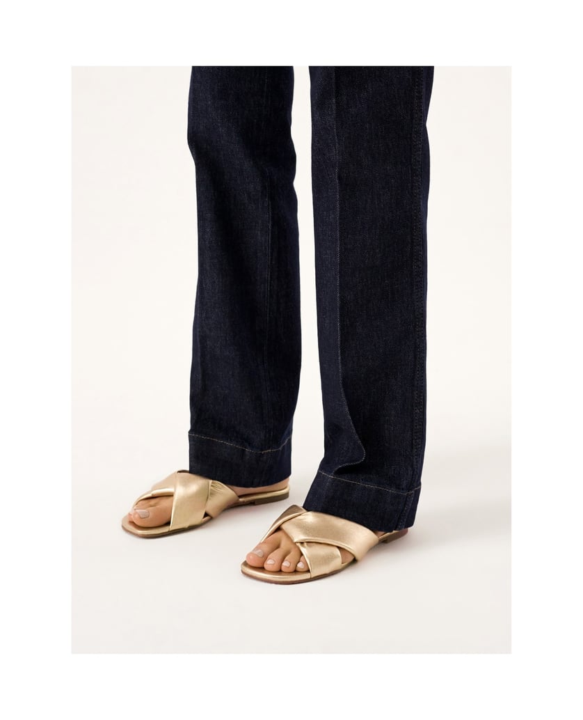 Kazar-Flache-Pantoletten-aus-goldenem-Leder-gold