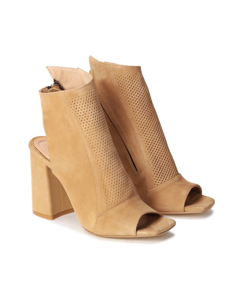 Kazar-Ladies’-light-brown-peep-toe-boots-velbloudí