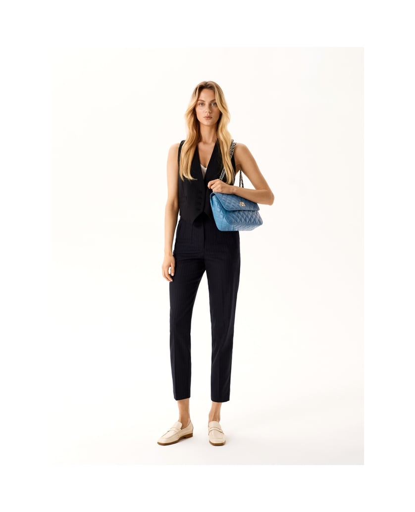 Kazar-Blaue-Ledertasche-mit-Steppung-und-Kette