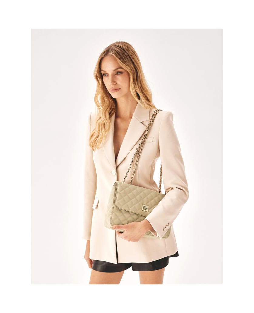 Kazar-Beige-leather-handbag-with-striking-quilted-pattern-béžová
