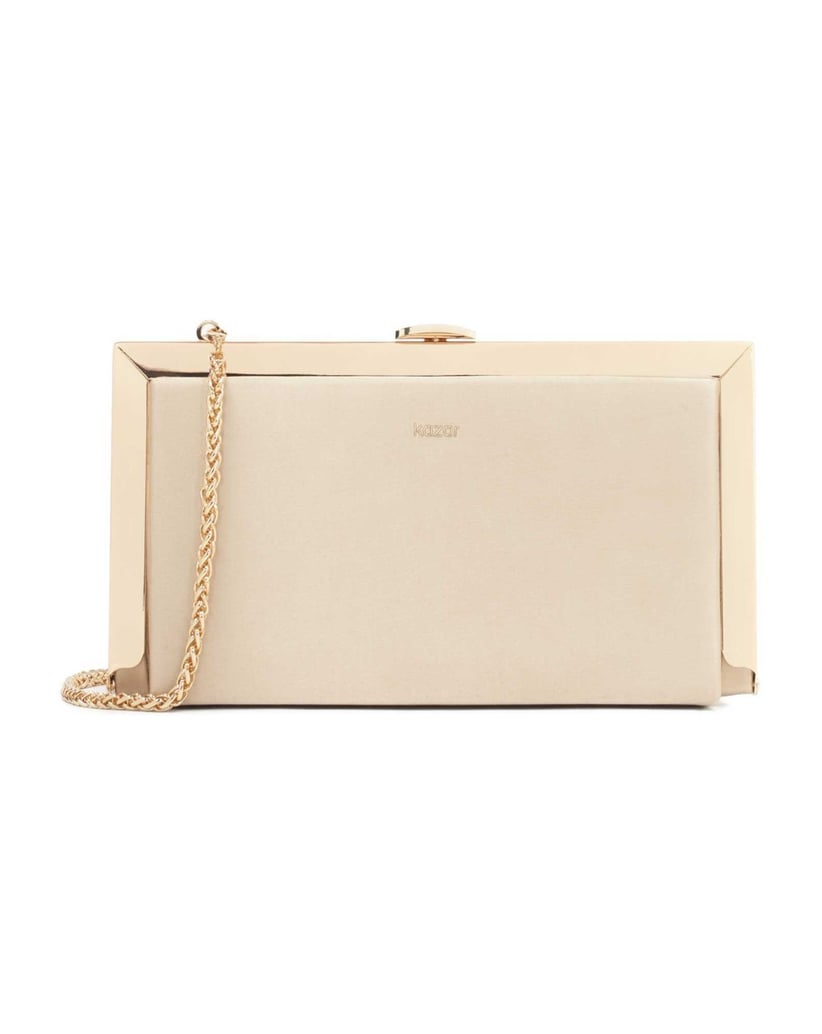 Kazar-Beigefarbene-Clutch-Bag-mit-Metallrahmen-beige