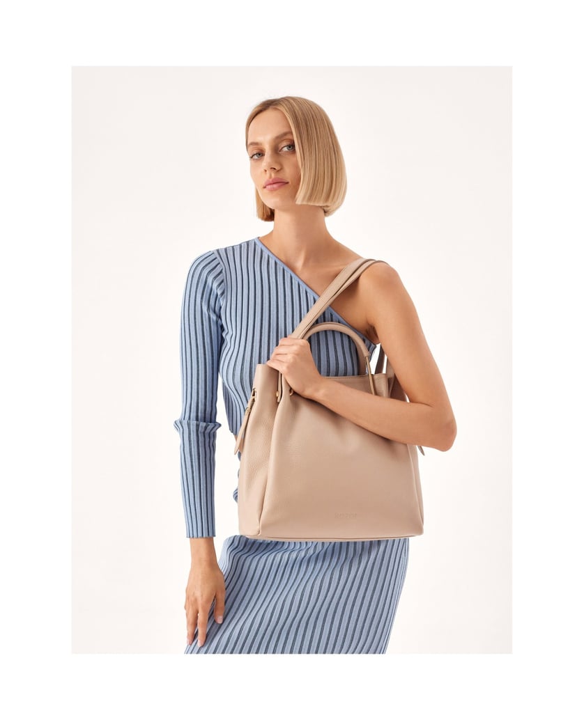 Kazar-Ledertasche-mit-Metallgriffen-beige