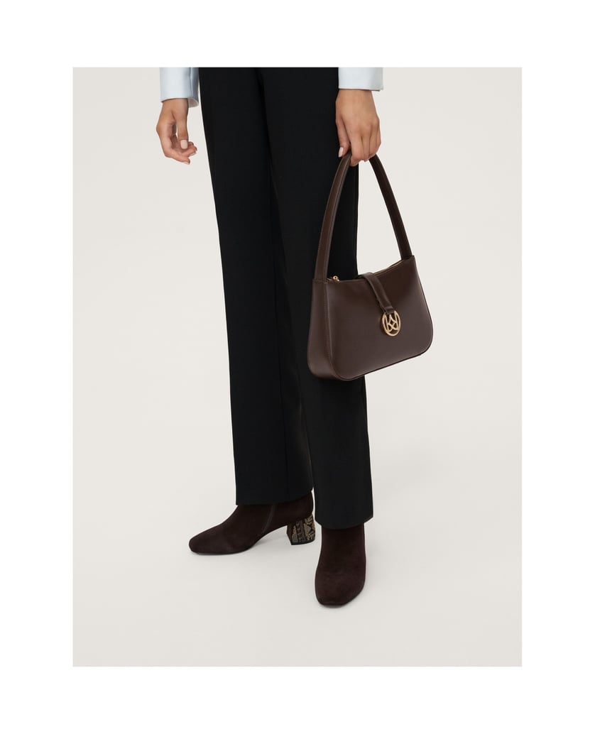 Kazar-Wildlederstiefel-auf-einem-mit-Zirkonium