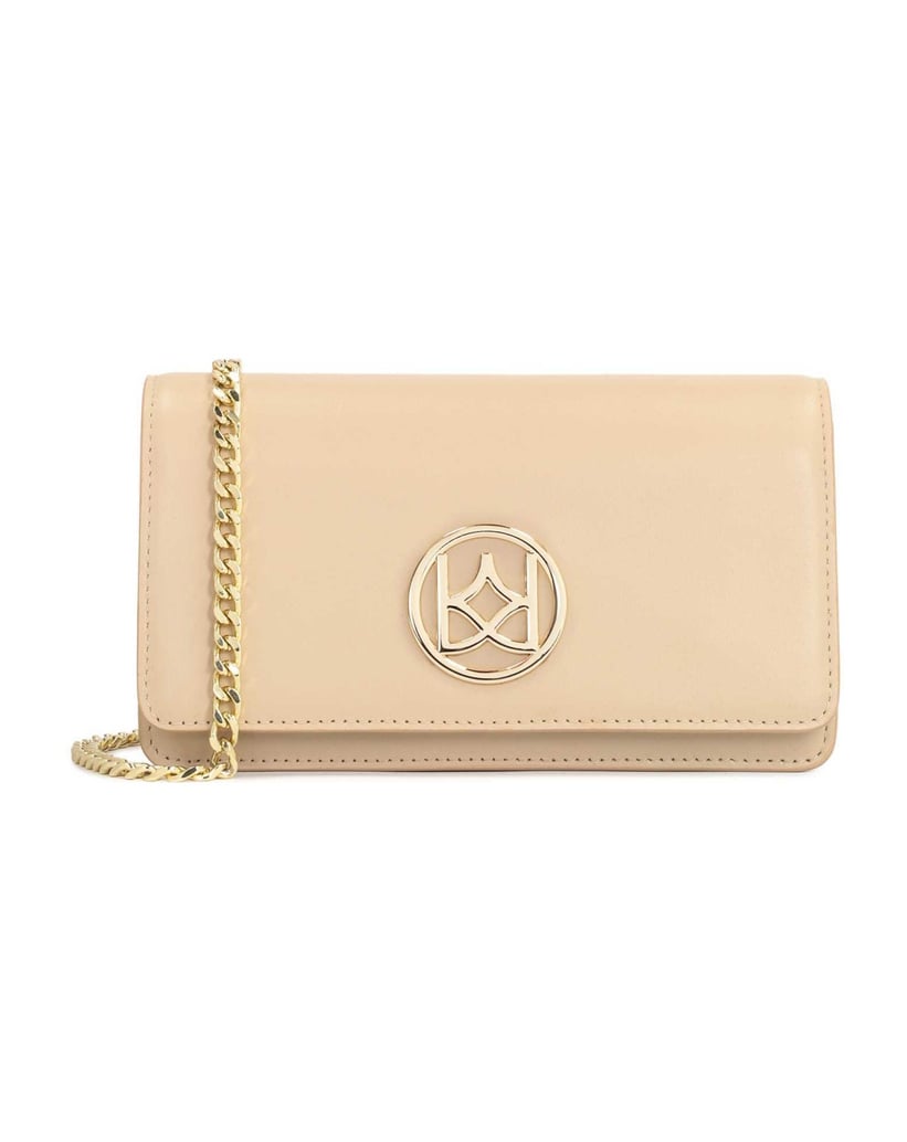 Kazar-Leather-rectangular-bag-on-a-gold-chain-béžová