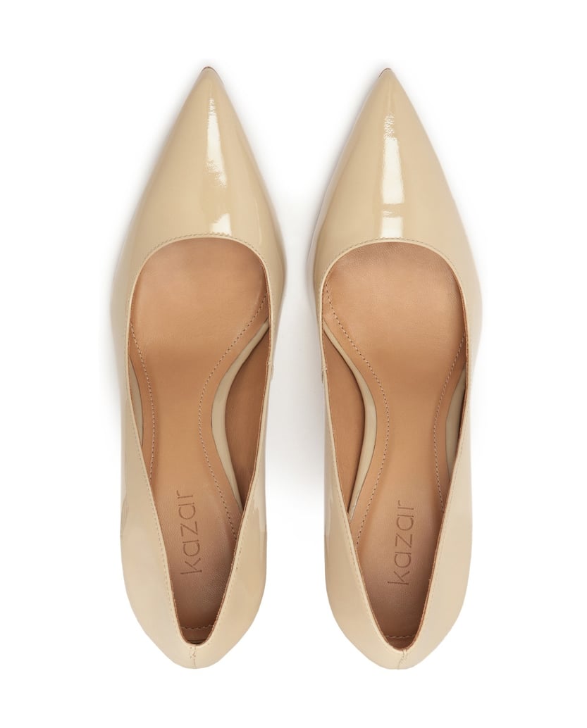Kazar-Lackierte-Pumps-im-Minimalstil-beige