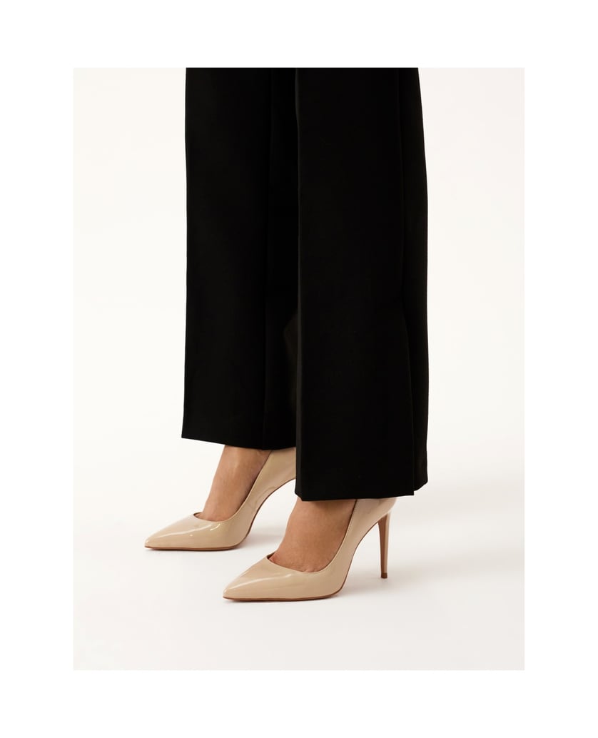 Kazar-Lackierte-Pumps-im-Minimalstil-beige