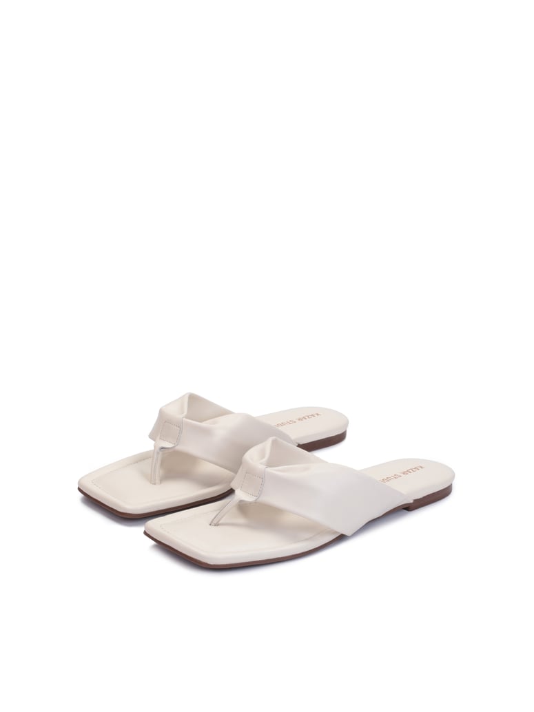 Kazar-Studio-Klassische-Flip-Flops-aus-Leder-in-Off-W