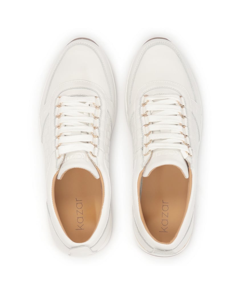 Kazar-Weiße-Turnschuhe-auf-einer-erhöhten-Sohle-weiss