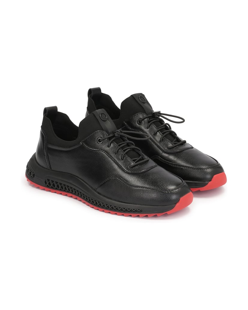 Kazar-Fashionable-leather-sneakers-on-an-interesting-sole-černá