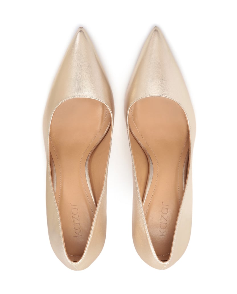 Kazar-Gold-leather-pointy-toe-pumps-zlatá