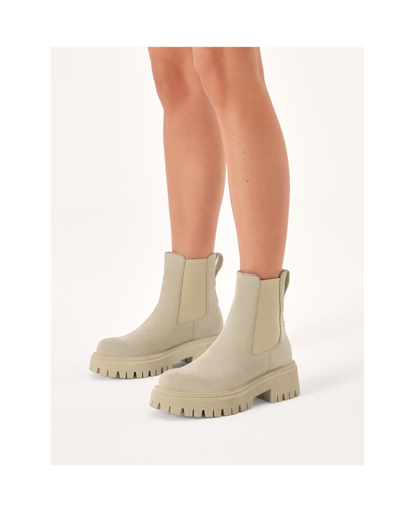 Kazar-Schlupfstiefel-mit-Dreiblatt-Sohle-beige