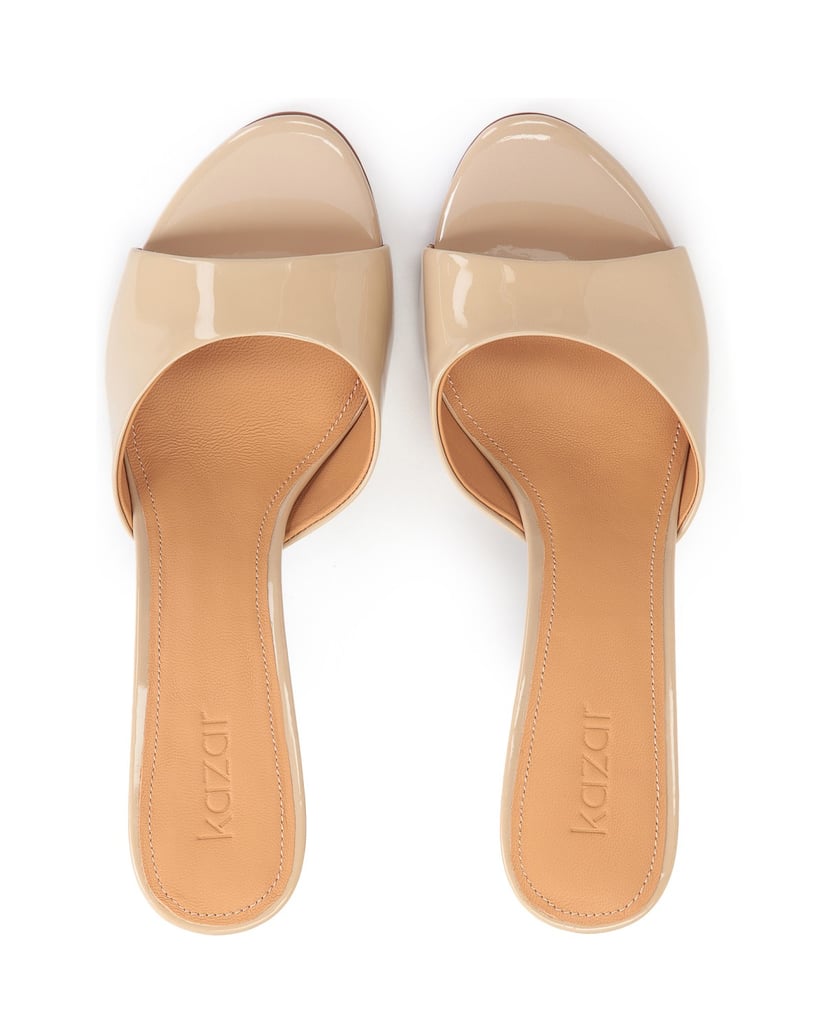 Kazar-Hochhackige-Pantoletten-aus-Lackleder-beige