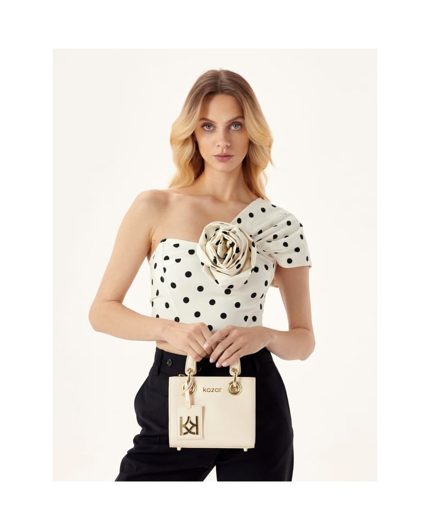 Kazar-Kleine-Ledertasche-mit-Griffen-beige