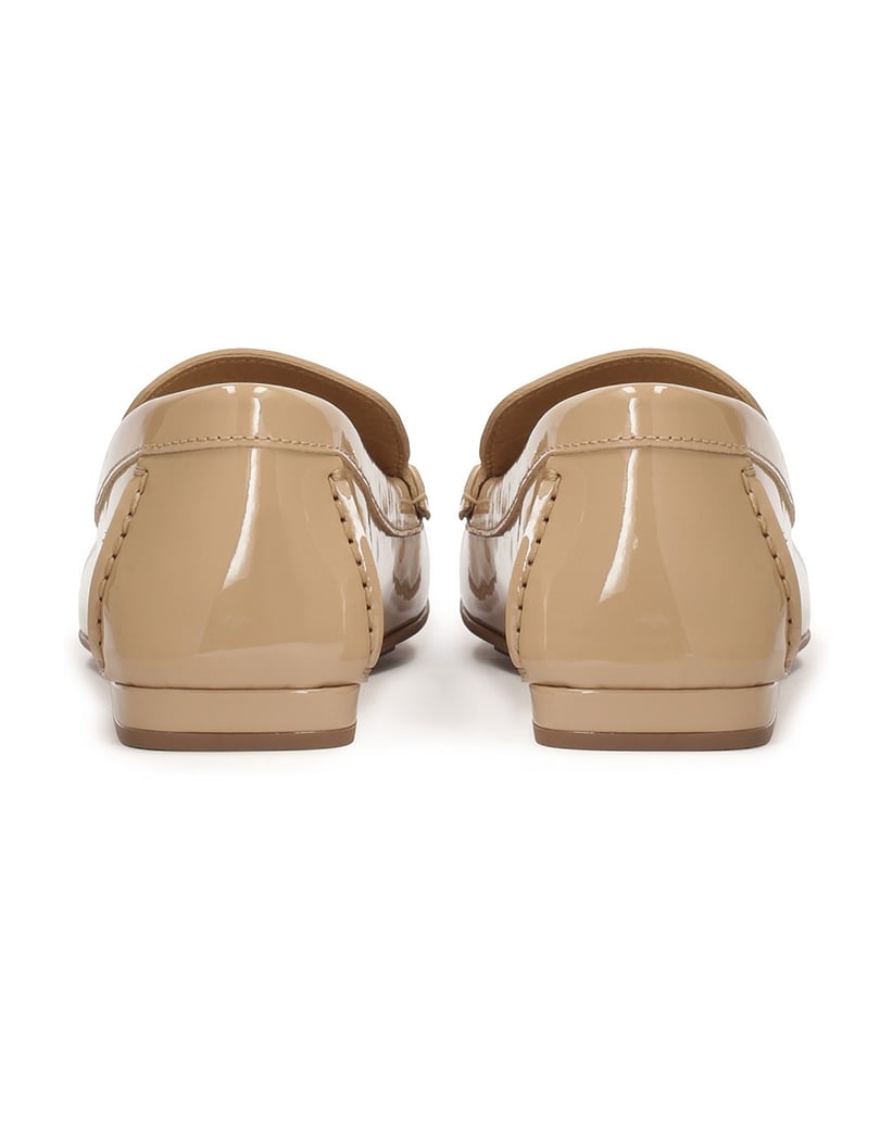 Kazar-Mokassins-aus-Lackleder-mit-Metallkette-beige