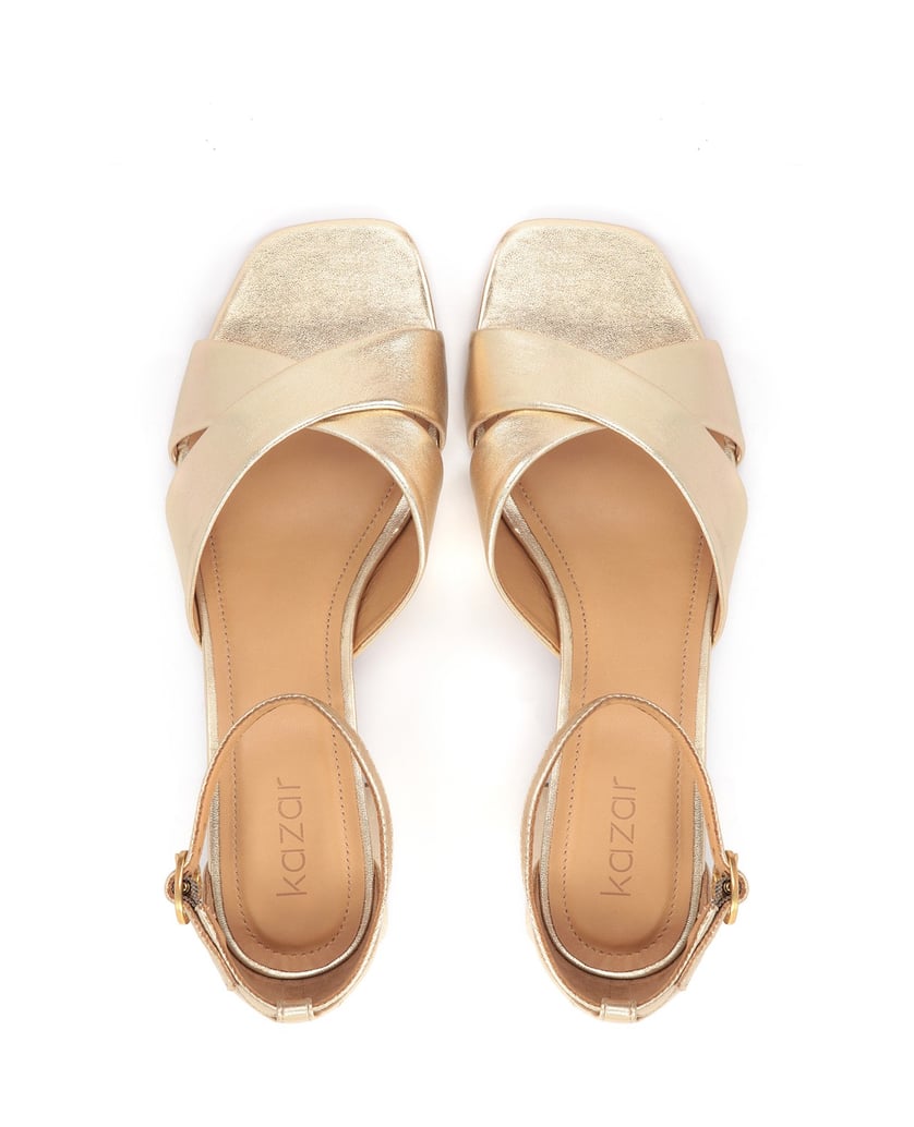 Kazar-Elegante-goldene-Sandalen-mit-breitem-Ab