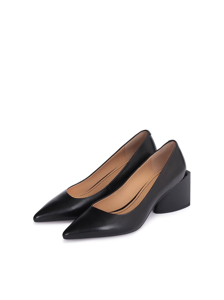 Kazar-Studio-Klassische-schwarze-Pumps-auf-dreieckige