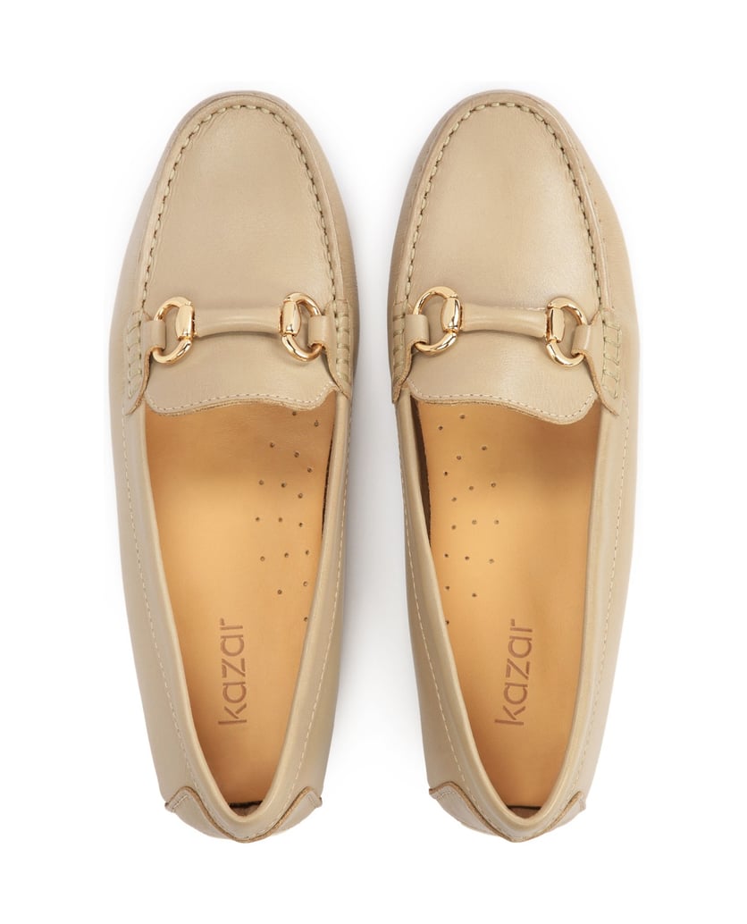 Kazar-Mokassins-aus-Leder-mit-Metallschnalle-beige