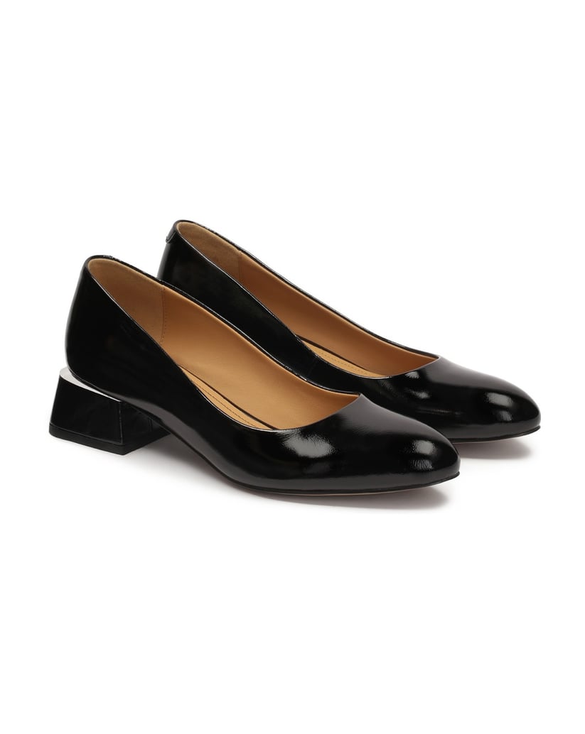 Kazar-Pumps-aus-Lackleder-mit-niedrigem,-breitem-Absatz-schwarz