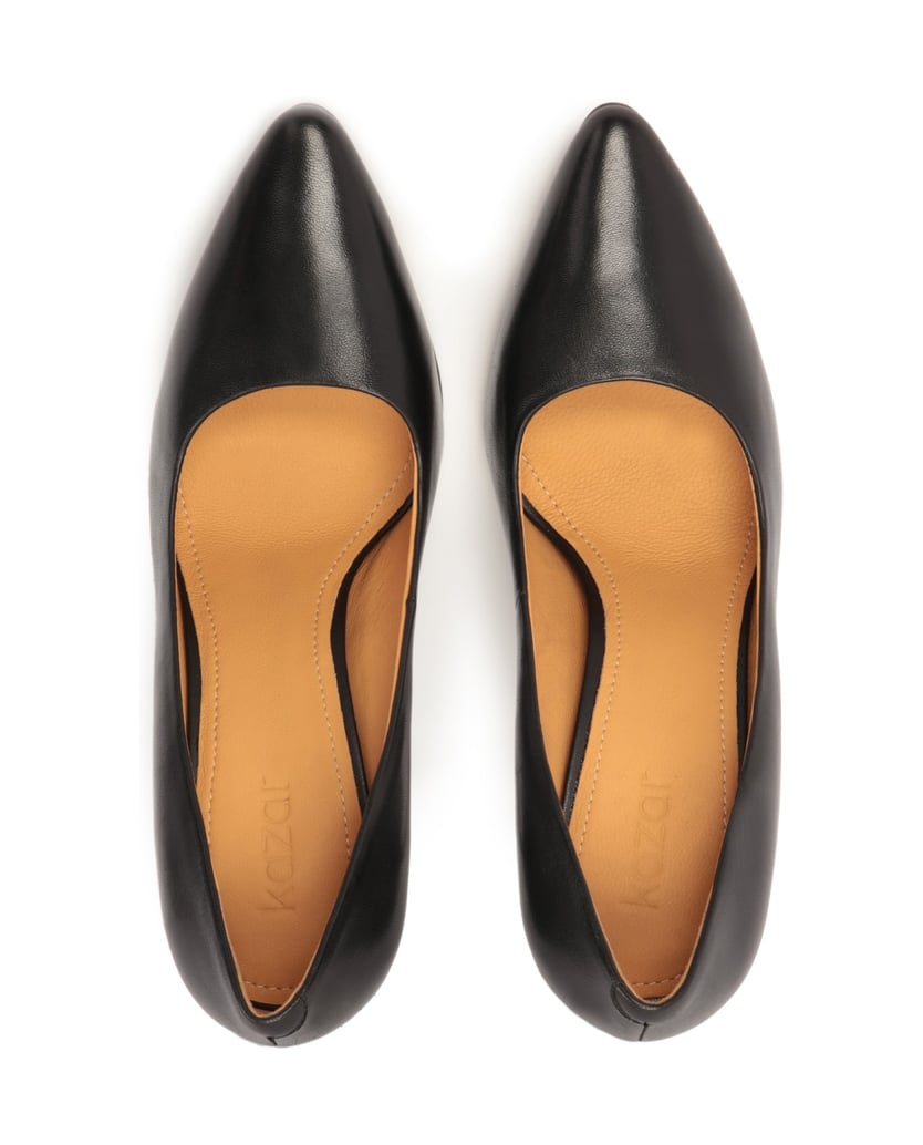 Kazar-Schwarze-Lederpumps-auf-einem-dünnen-Sti-schwarz