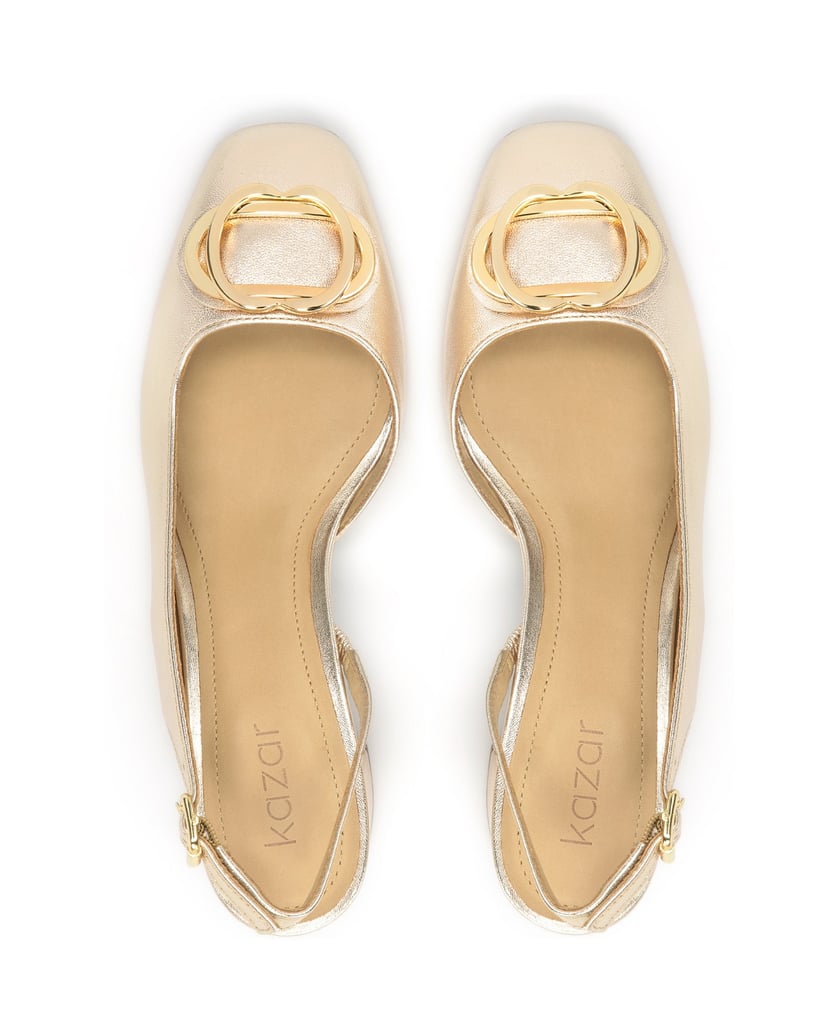 Kazar-Gold-pumps-with-open-heel-and-metal-embellishment-on-the-nose-zlatá