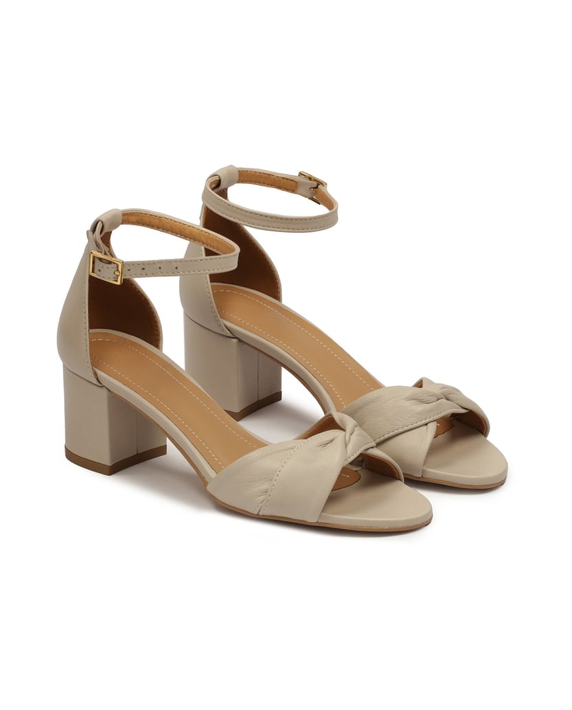 Kazar-Zeitlose-Ledersandalen-mit-überzogenem-A-beige