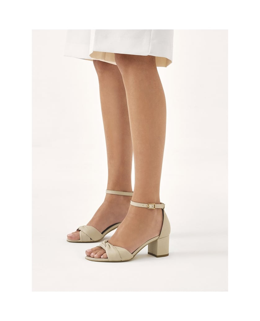 Kazar-Zeitlose-Ledersandalen-mit-überzogenem-A-beige