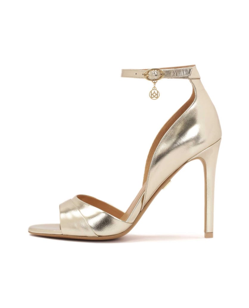 Kazar-Gold-sandals-with-a-built-in-heel-zlatá
