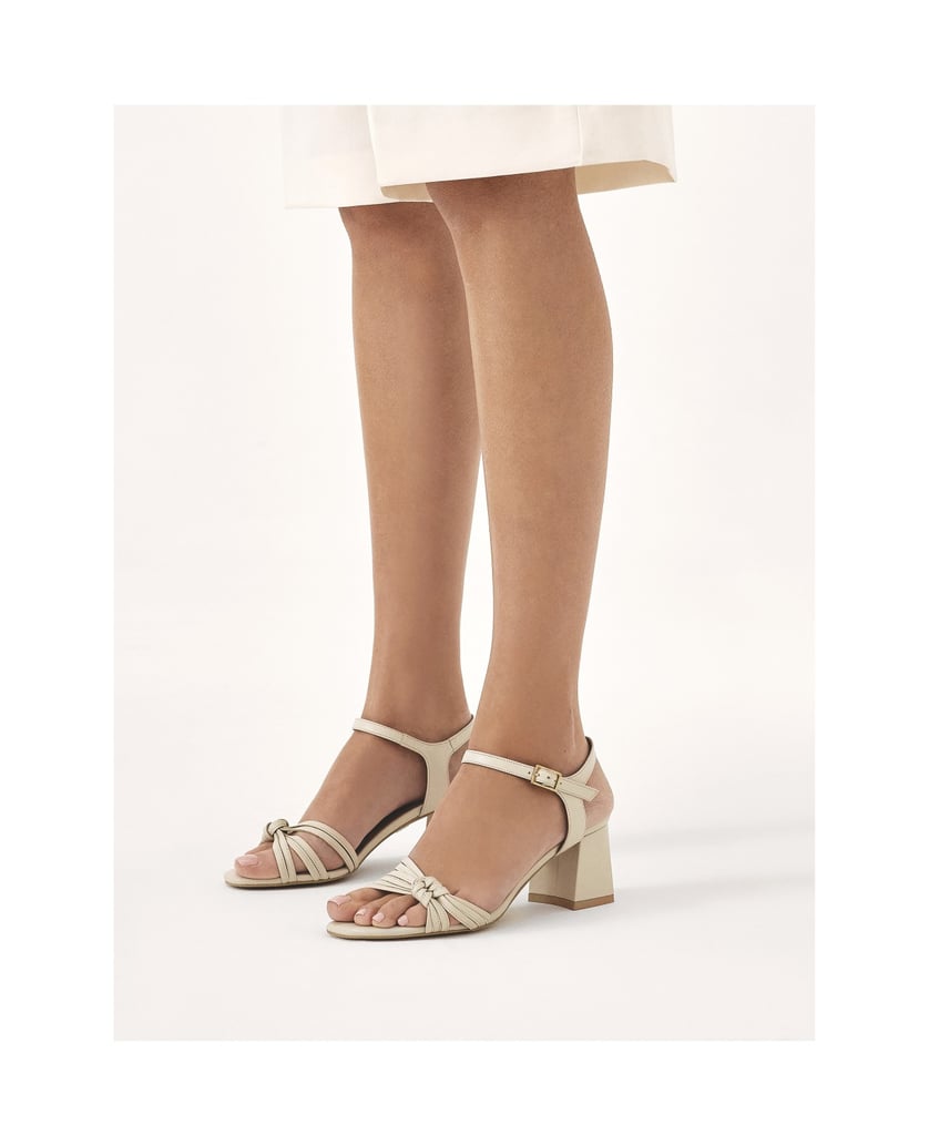 Kazar-Minimalistische-beige-Pfostensandalen-beige