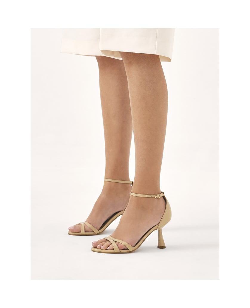 Kazar-Beigefarbene-Sandalen-mit-Kitten-Heels-beige