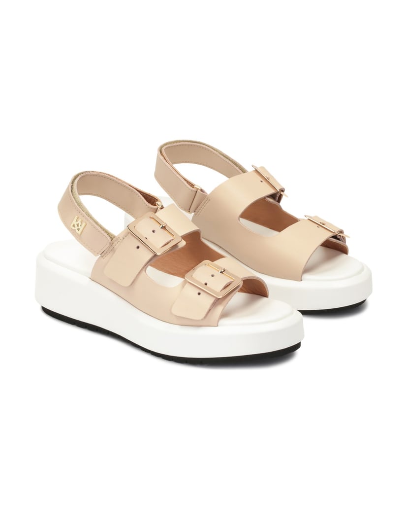 Kazar-Beigefarbene-Ledersandalen-mit-weißer-So