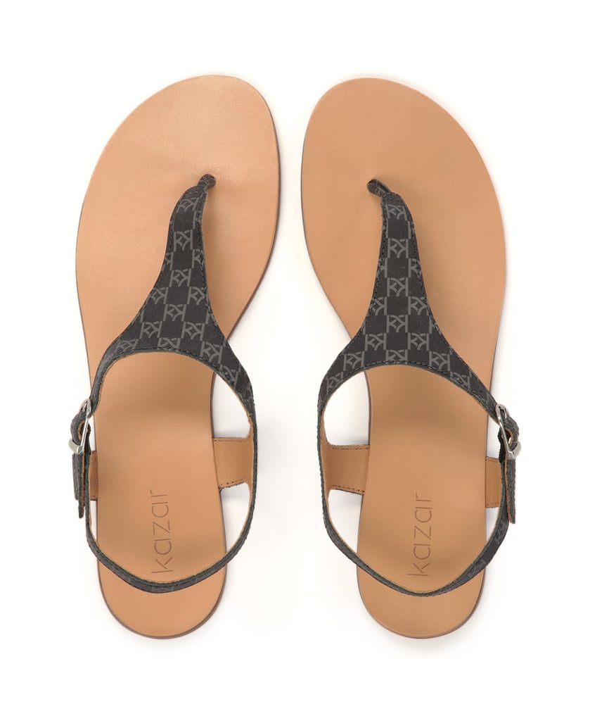 Kazar-Flat-sandals-decorated-with-KAZAR-monograms-čierna