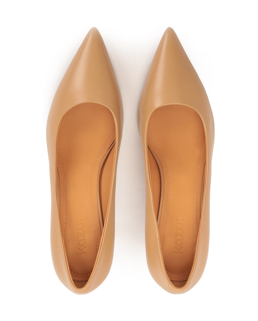 Kazar-Zeitlose-Pumps-in-Beige-beige