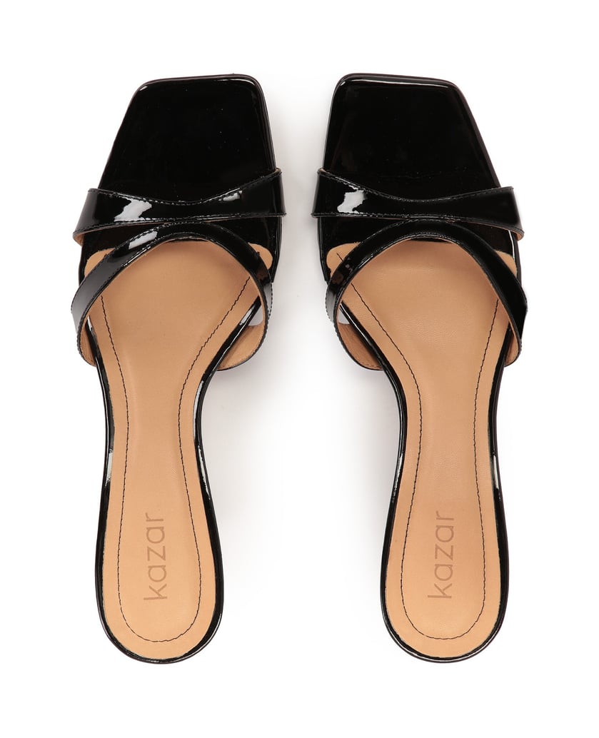 Kazar-Pantoletten-aus-Lackleder-mit-originelle-schwarz