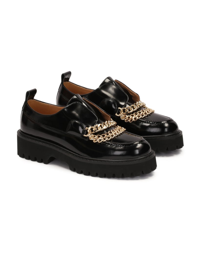 Kazar-Shoes-on-track-sole-decorated-with-chains-čierna