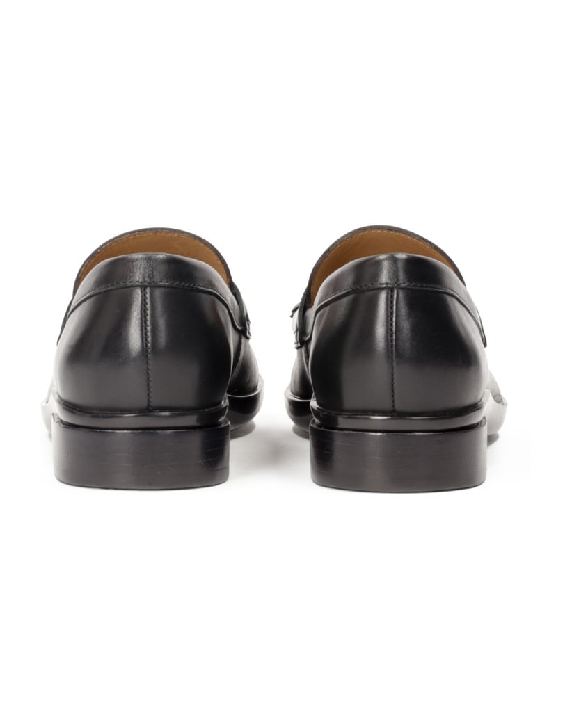 Kazar-Leather-shoes-on-a-flat-sole-decorated-with-hooks-černá