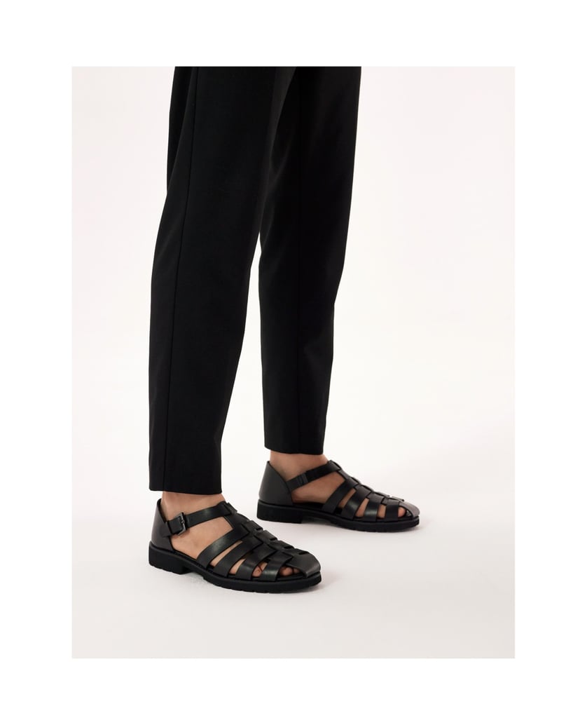Kazar-Mens-black-sandals--with-a-covered-heel-and-a-toe-čierna