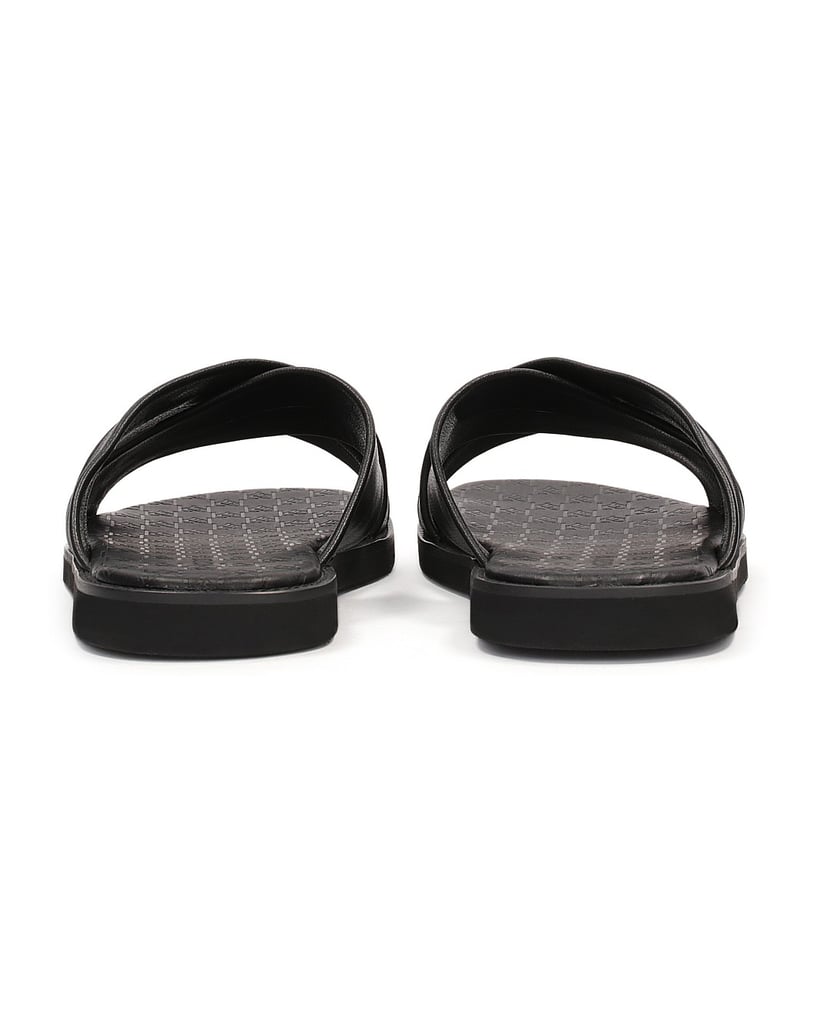 Kazar-Mens-leather-slides-with-criss-cross-straps-černá