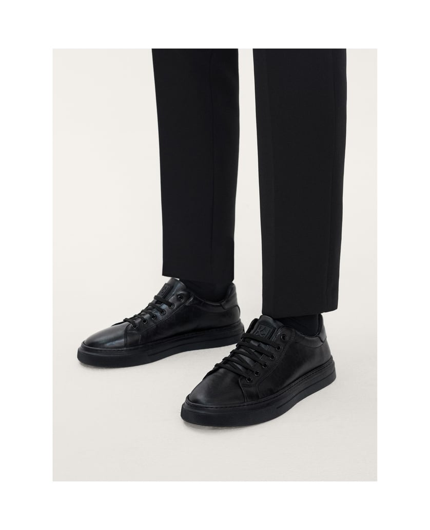 Kazar-Schwarze-Herren-Sneaker-aus-Leder-mit-KA