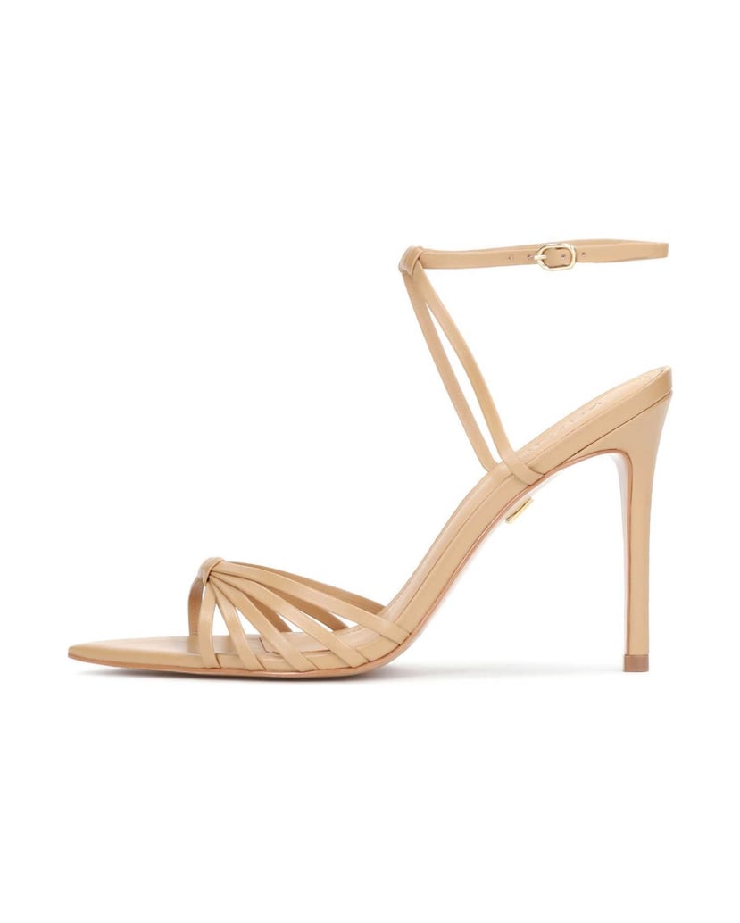 Kazar-Leather-sandals-with-an-effective-strap-velbloudí