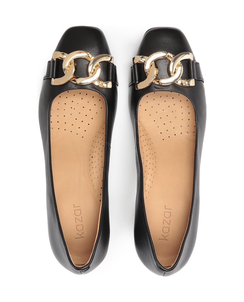 Kazar-Black-wide-heel-pumps-embellished-with-chain-links-černá