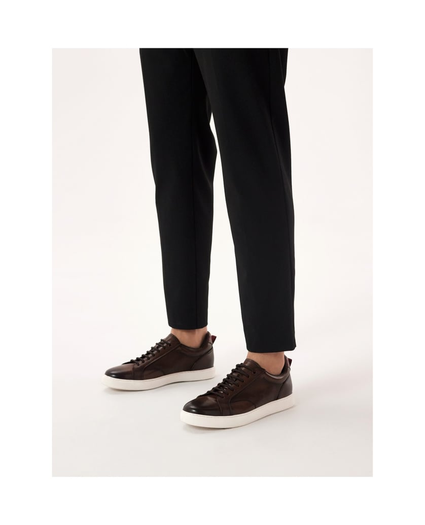 Kazar-Braune-Leder-Sneakers-mit-weißer-Sohle-braun