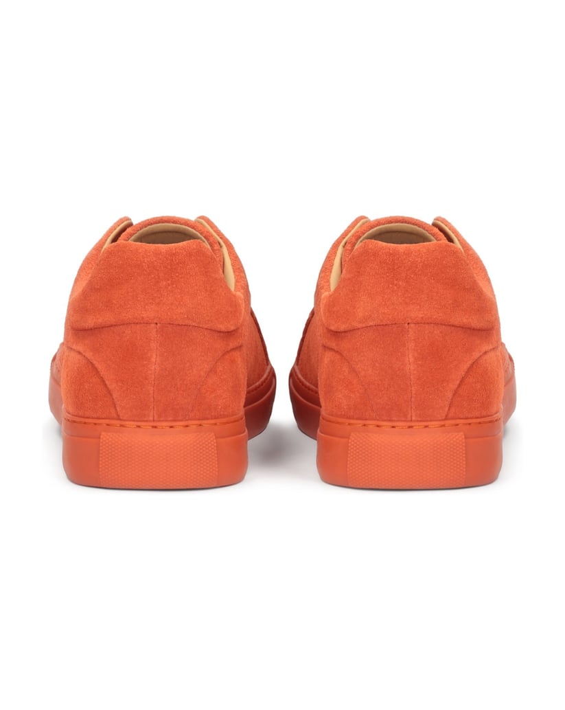 Kazar-Orangefarbene-Herren-Sneaker-im-urbanen