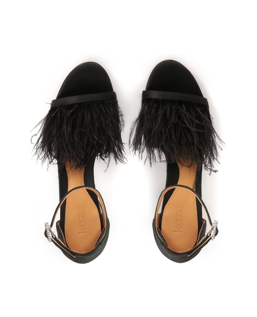 Kazar-Schwarze-Sandalen-mit-Federn-verziert