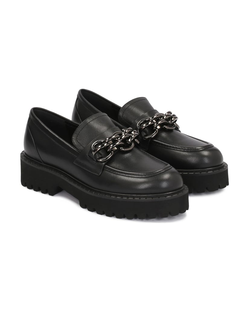 Kazar-Ladies’-slip-on-casual-shoes-on-a-hiking-sole-čierna