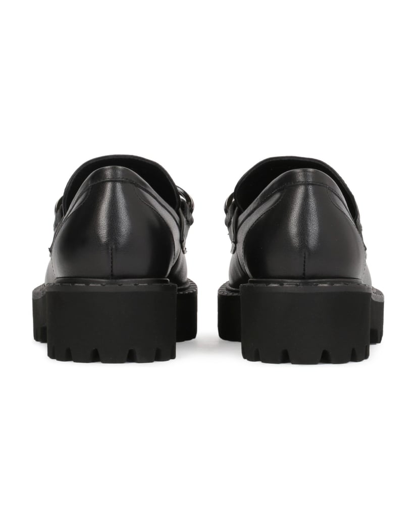 Kazar-Ladies’-slip-on-casual-shoes-on-a-hiking-sole-čierna