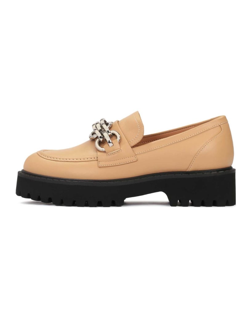 Kazar-Ladies’-flat-shoes-with-a-chunky-sole-and-chain-velbloudí