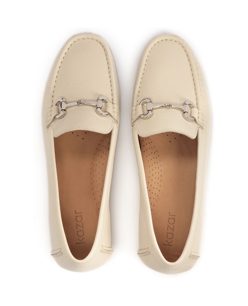 Kazar-Leather-moccasins-with-a-metal-clamp-béžová